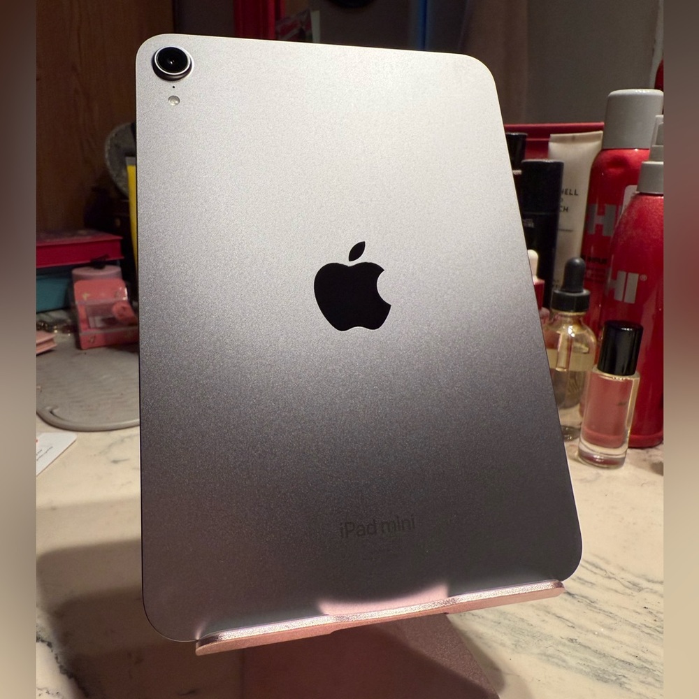 IPad mini a17 pro (space gray)